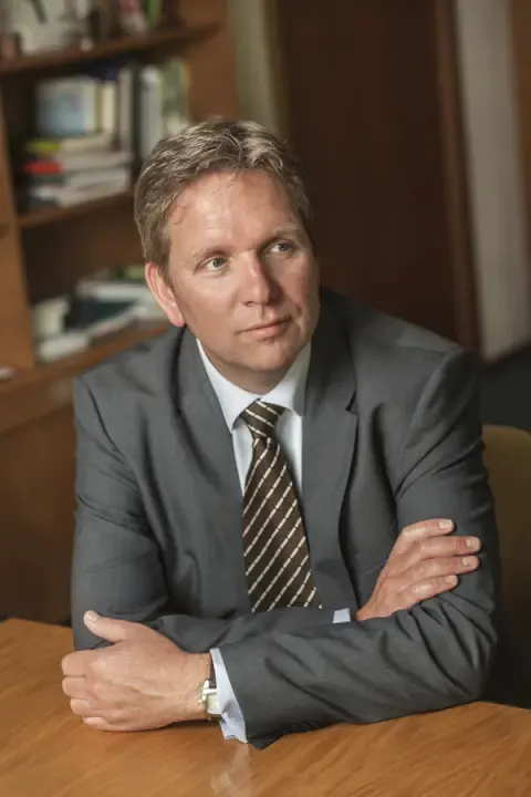 Drs. Tom Oostrom